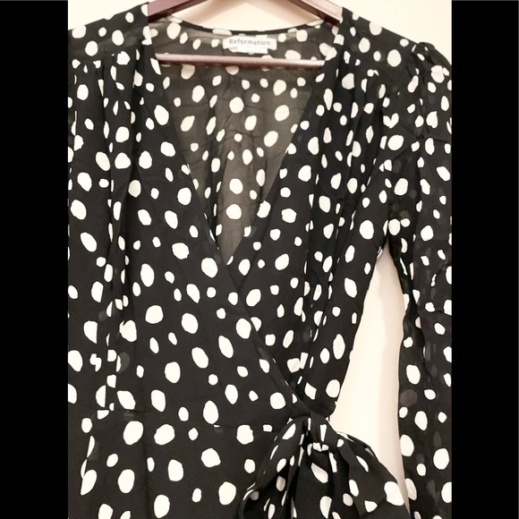 Reformation Susanna Wrap Midi - Picture 9 of 11